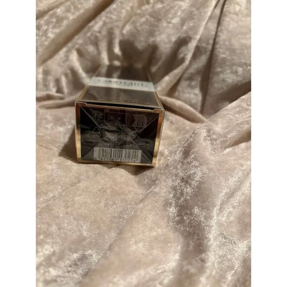 Carolina Herrera good girl body lotion - Picture 3 of 3